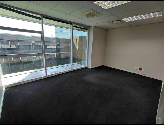 344M² OFFICE TO LET IN HALFWAY HOUSE